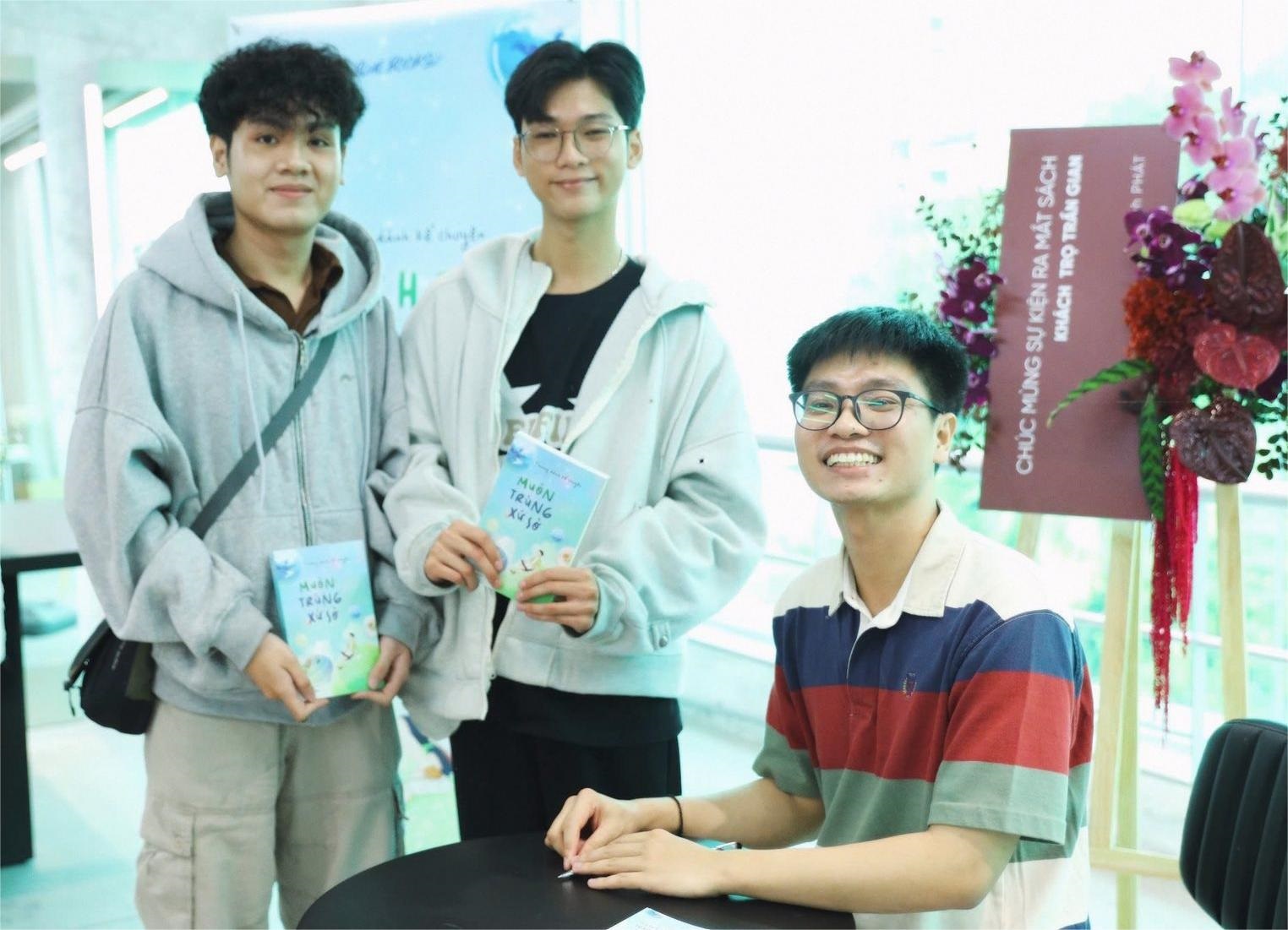 Cây bút trẻ 'ngửi mùi cơm sôi rồi mới trả lời email', chữ nghĩa đi chậm cho kịp thở - Ảnh 1.