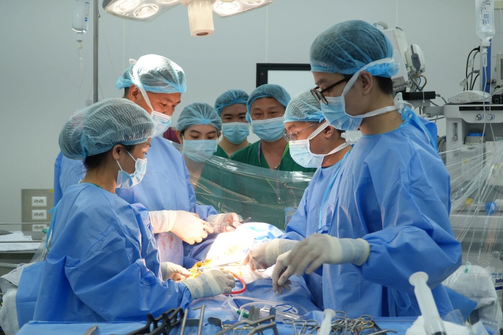 Chàng trai được ghép thận đầu tiên ở Bệnh viện Quân y 175 hiện ra sao? - 2