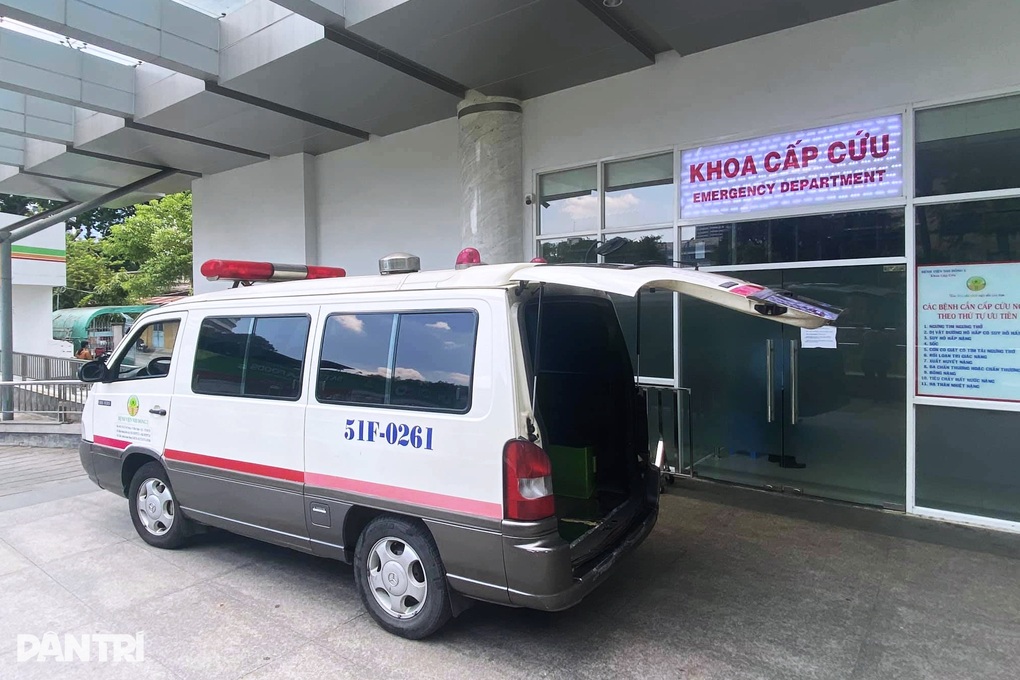 Cháy chung cư ở TPHCM, 3 mẹ con đang ngủ gặp nạn: Một trẻ nguy kịch - 2