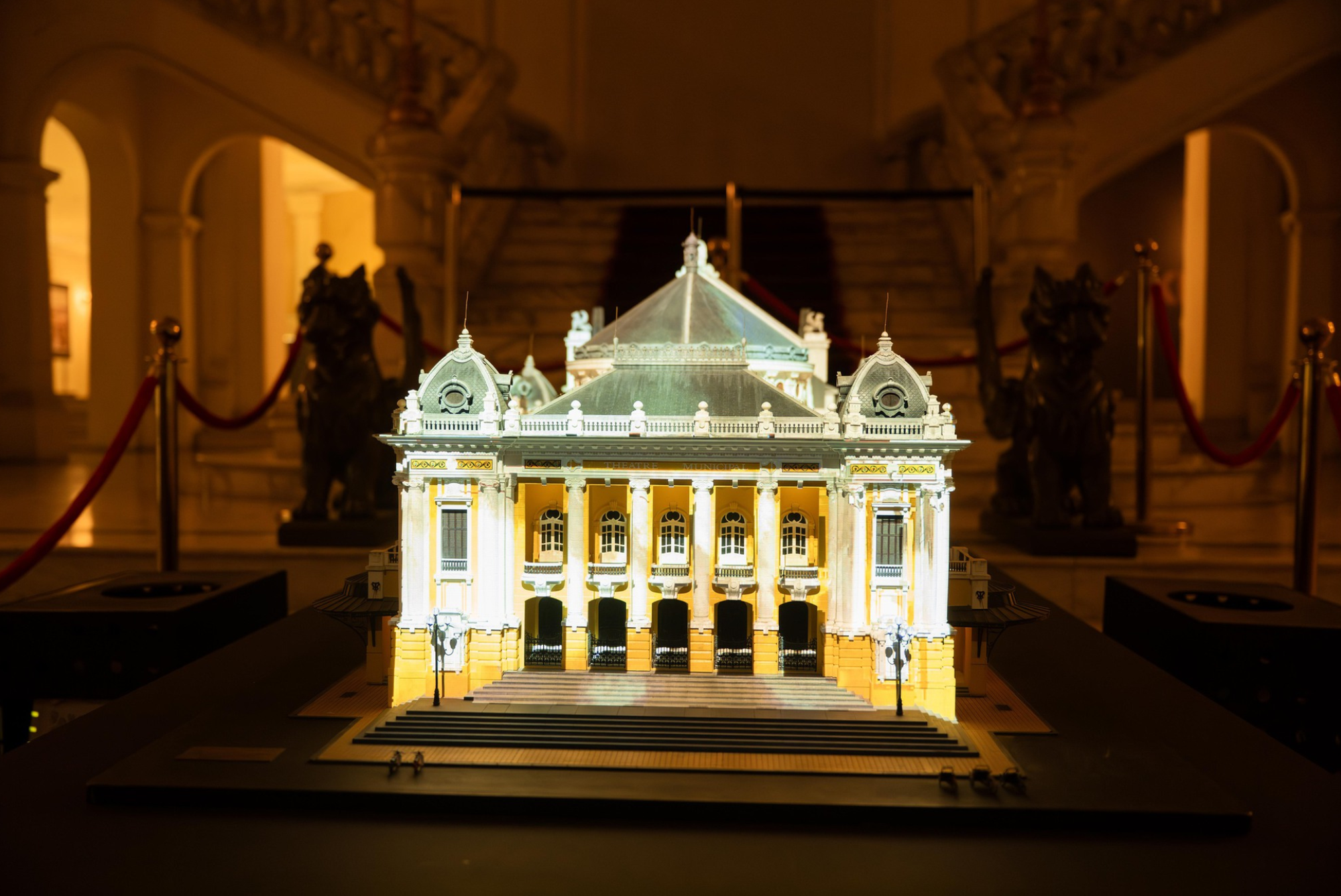 Chỉ còn 11 ngày để vào thăm Nhà Hát Lớn trước khi đóng cửa, nhưng lại là thời điểm trải nghiệm tuyệt vời nhất- Ảnh 6.