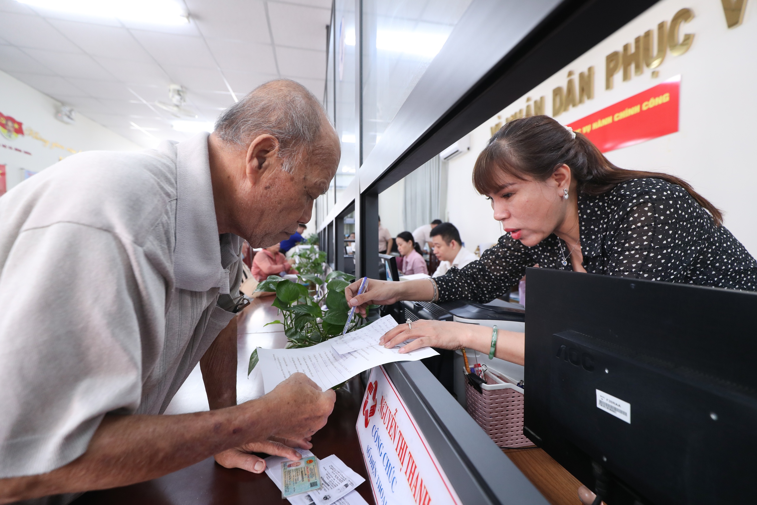 TPHCM quy định số lượng phó chủ tịch UBND cấp xã mới , tăng cường hiệu quả quản lý - Ảnh 1.