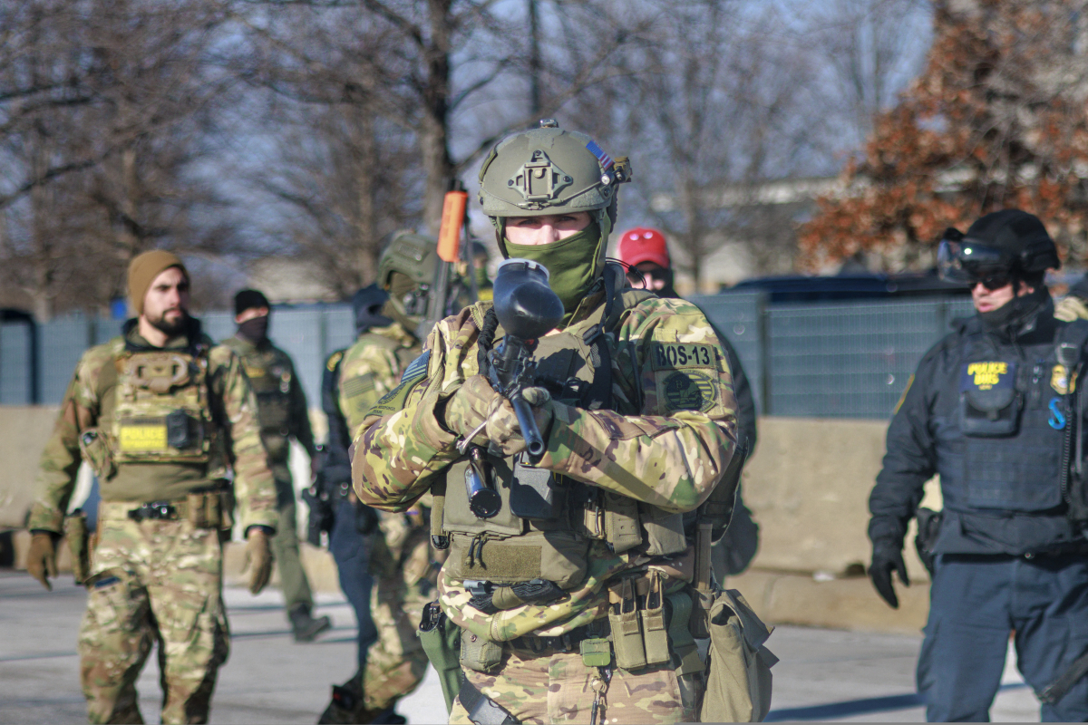 Chien dich truy quet nhap cu gay hon loan o