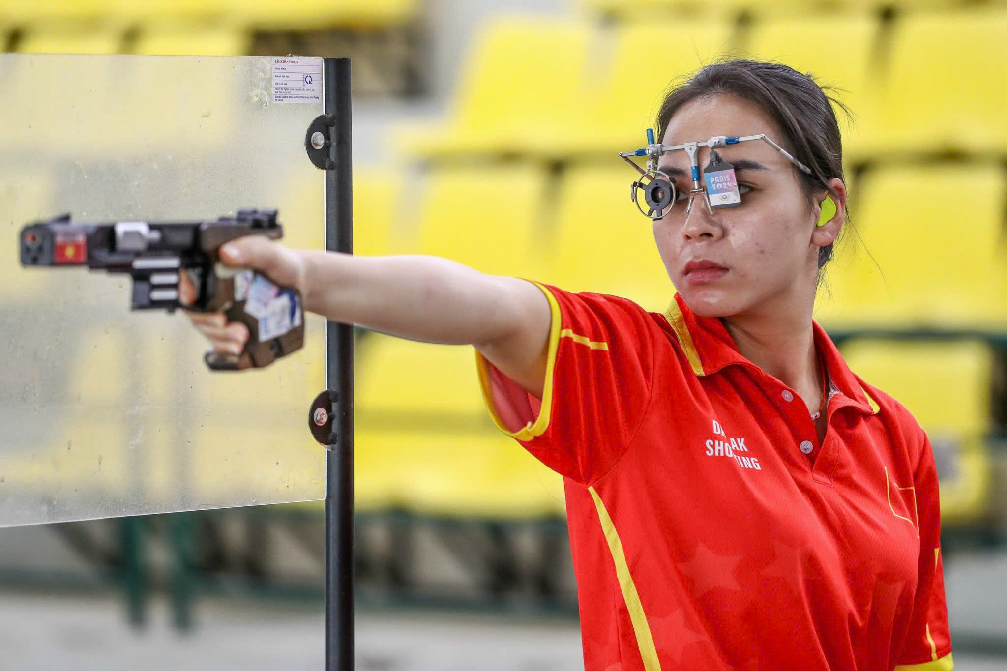 trịnh thu vinh - Ảnh 1.