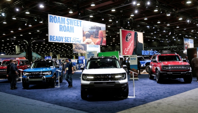 Xe Ford Motor Bronco được triển lãm tại Detroit ngày 14/1. Ảnh: Reuters