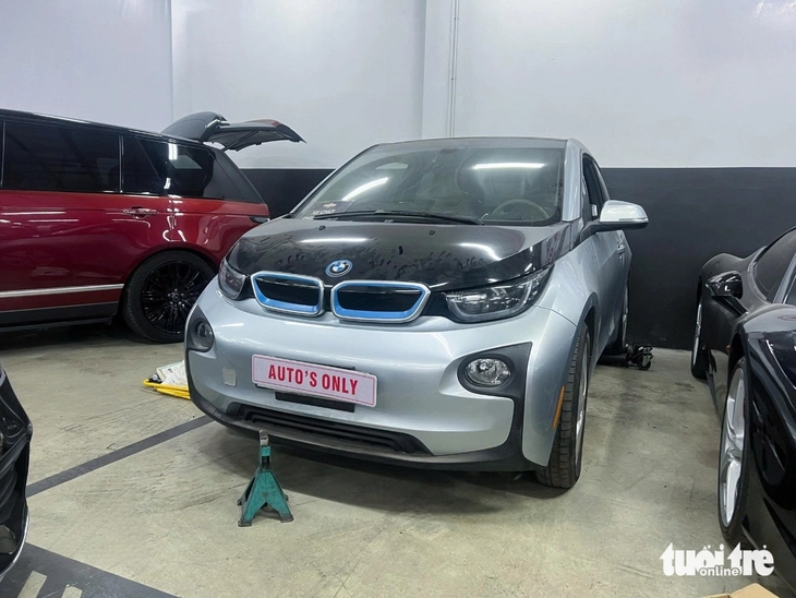 Chơi xe điện, xe PHEV đời đầu: BMW i3 nằm 1 năm, BMW i8mới tinh vì... hay hỏng, tiền sửa cả tỉ đồng 1 BMW i3 - Ảnh 1.