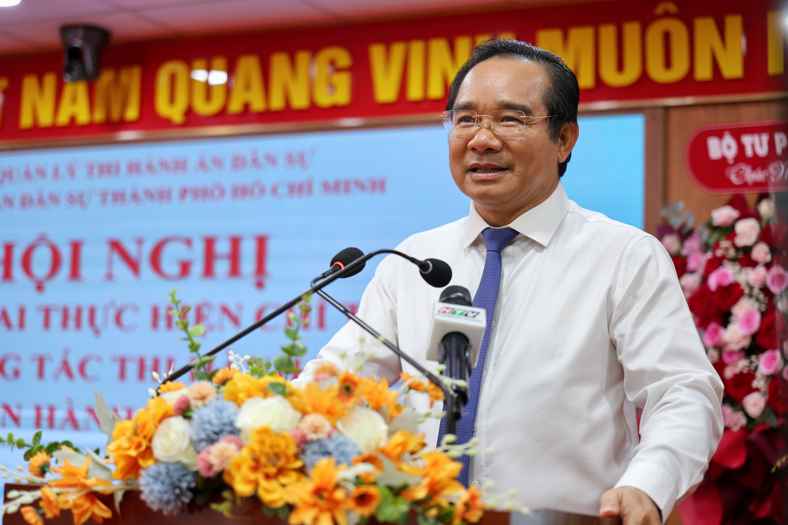 Ra mắt Trung tâm IOC đầu tiên của ngành thi hành án TP HCM - Ảnh 1.