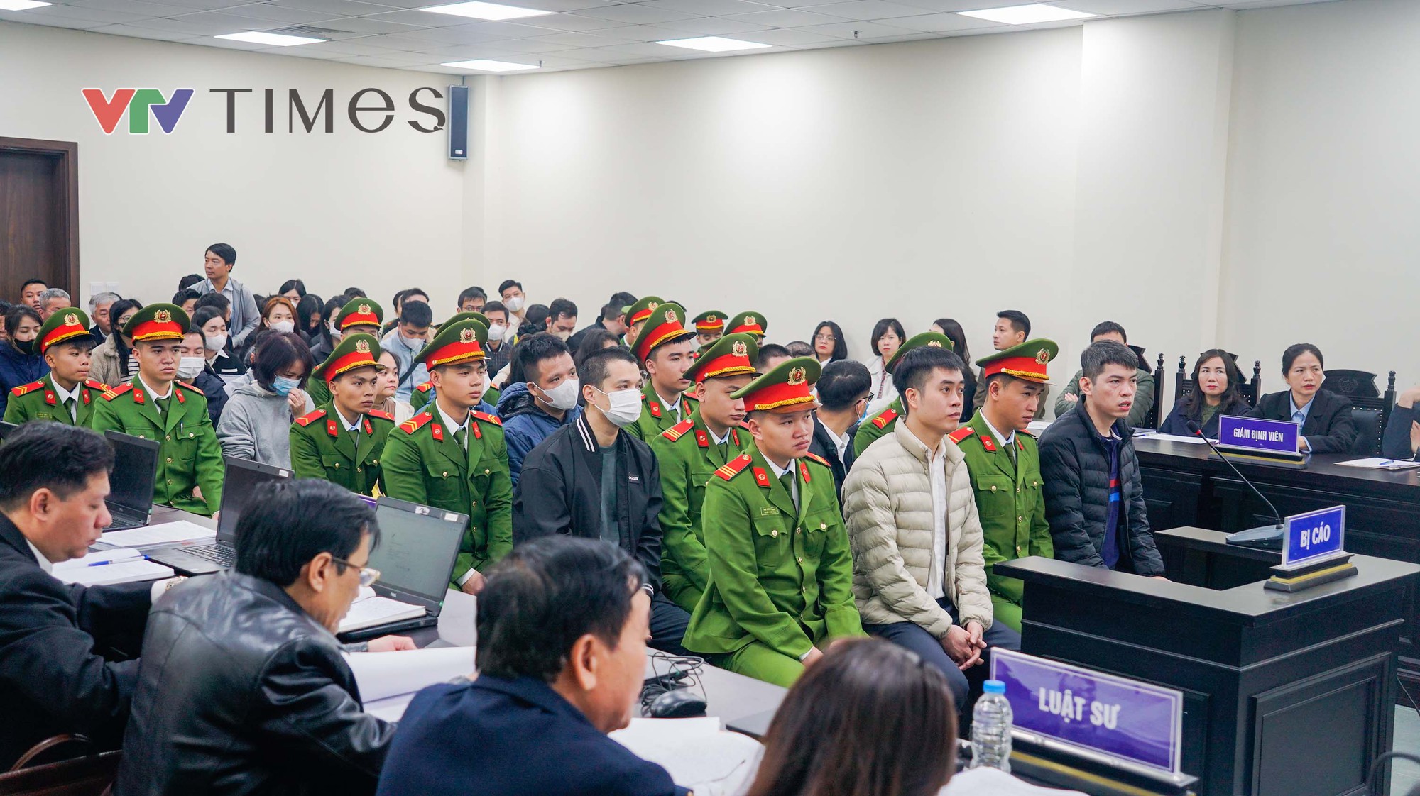 Vụ sữa giả HiUp: Chủ tịch Z Holding bị đề nghị 25-28 năm tù- Ảnh 3. Vụ sữa giả HiUp: Chủ tịch Z Holding bị đề nghị 25-28 năm tù- Ảnh 3.