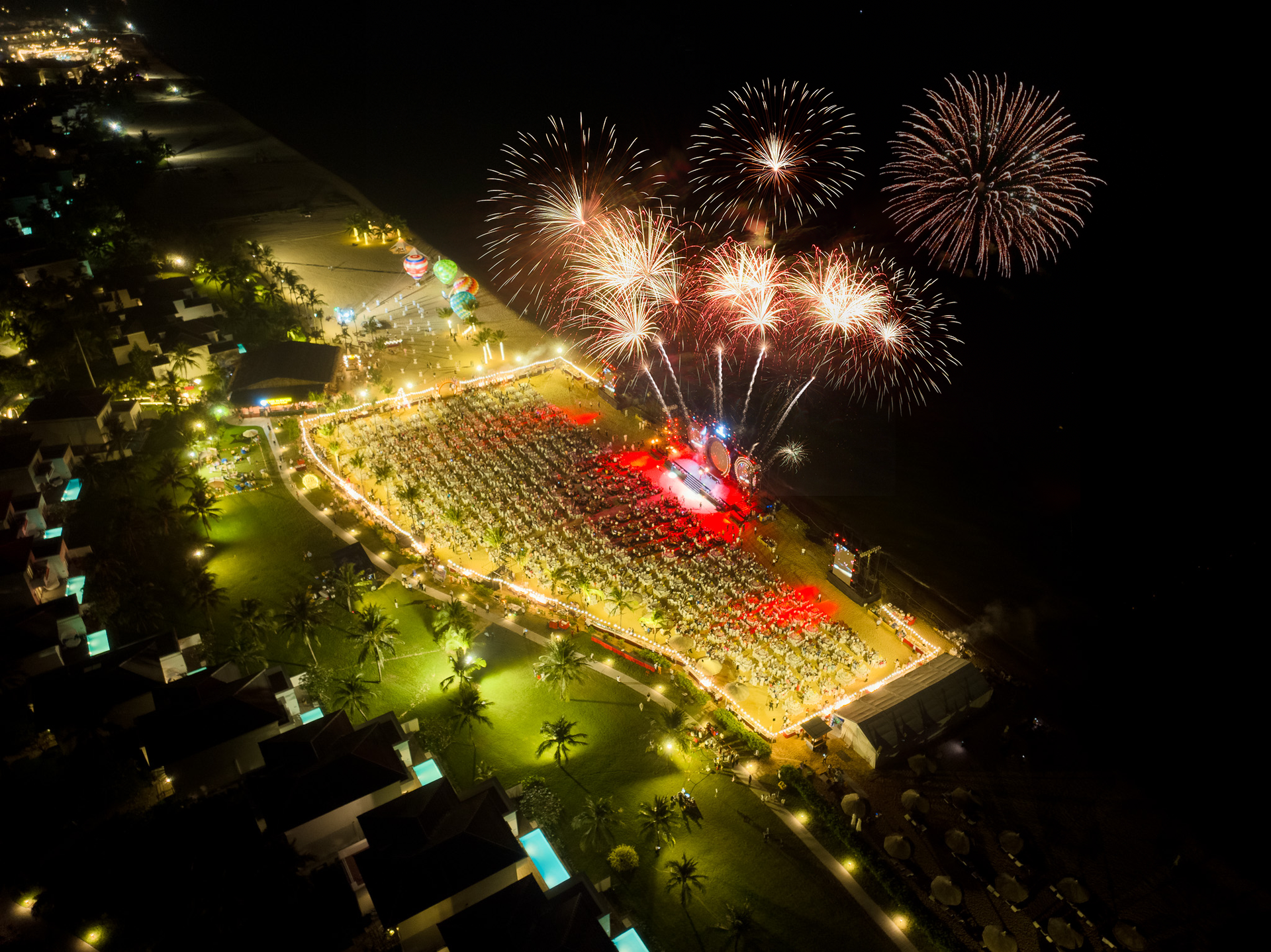 Chuỗi điểm đến trong hệ sinh thái Vingroup đón hơn 1,5 triệu lượt khách đêm giao thừa - 9