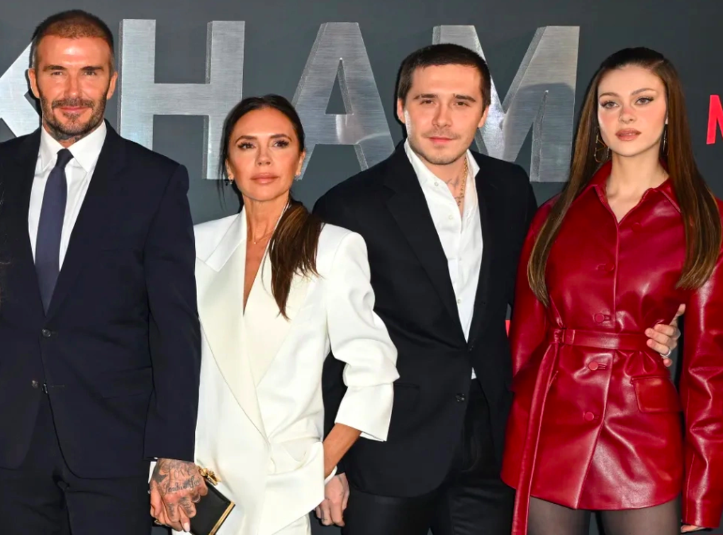 Thêm hành động dứt tình của Brooklyn Beckham với cha mẹ - 4