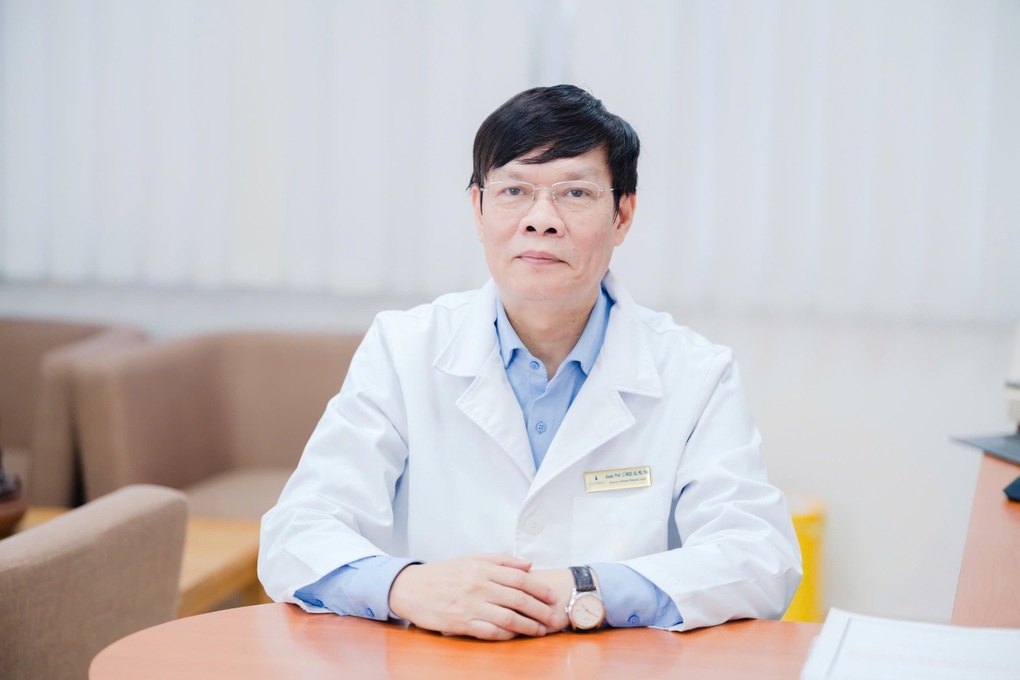 Chuyện nghề của vị bác sĩ 40 năm đồng hành cùng bệnh nhân ung thư - 1