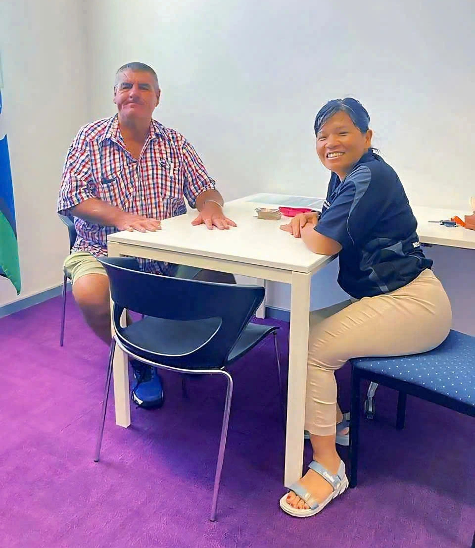 Chăm sóc người cao tuổi và những nghịch lý thú vị trong nghề chăm sóc - Ảnh 1.