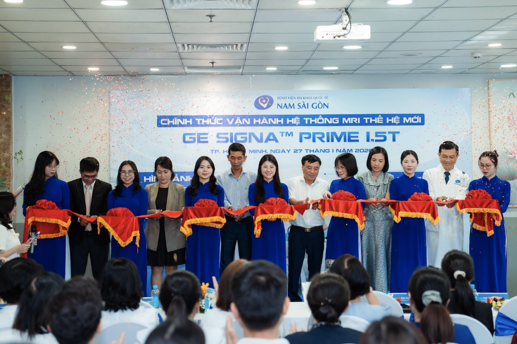 Có gì ở hệ thống MRI hơn 20 tỷ đồng tích hợp AI vừa hoạt động ở TPHCM? - 1