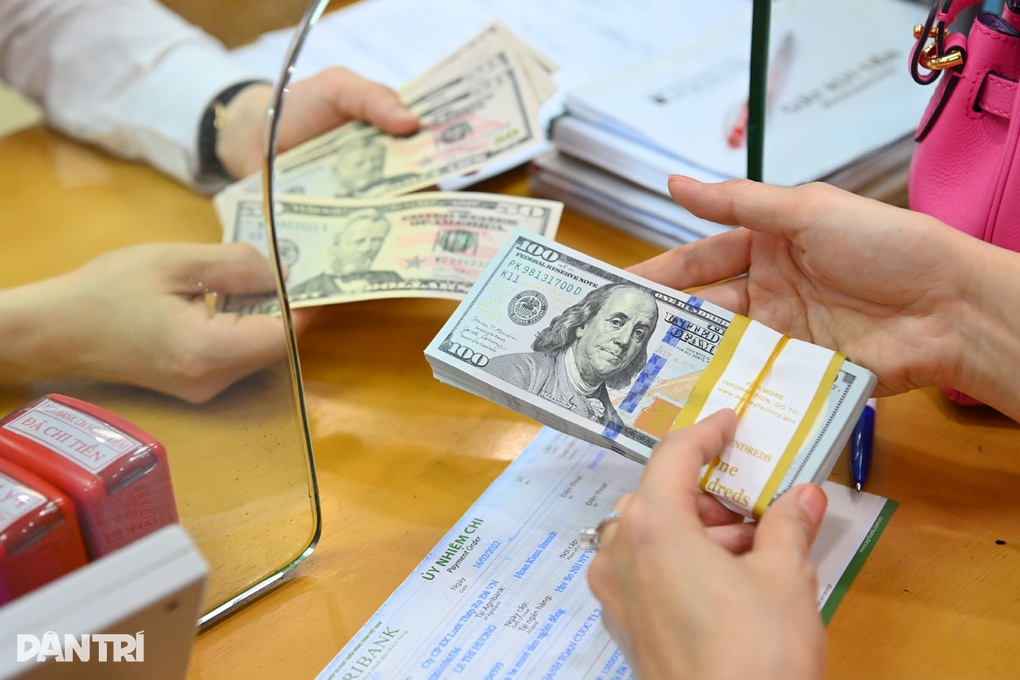 Cổ phiếu vua phân hóa, ngân hàng ông Nguyễn Đức Thụy đón tin vui - 1