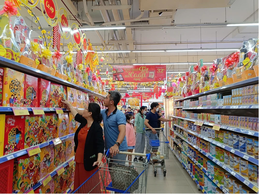 thị trường quà tết 3.jpg