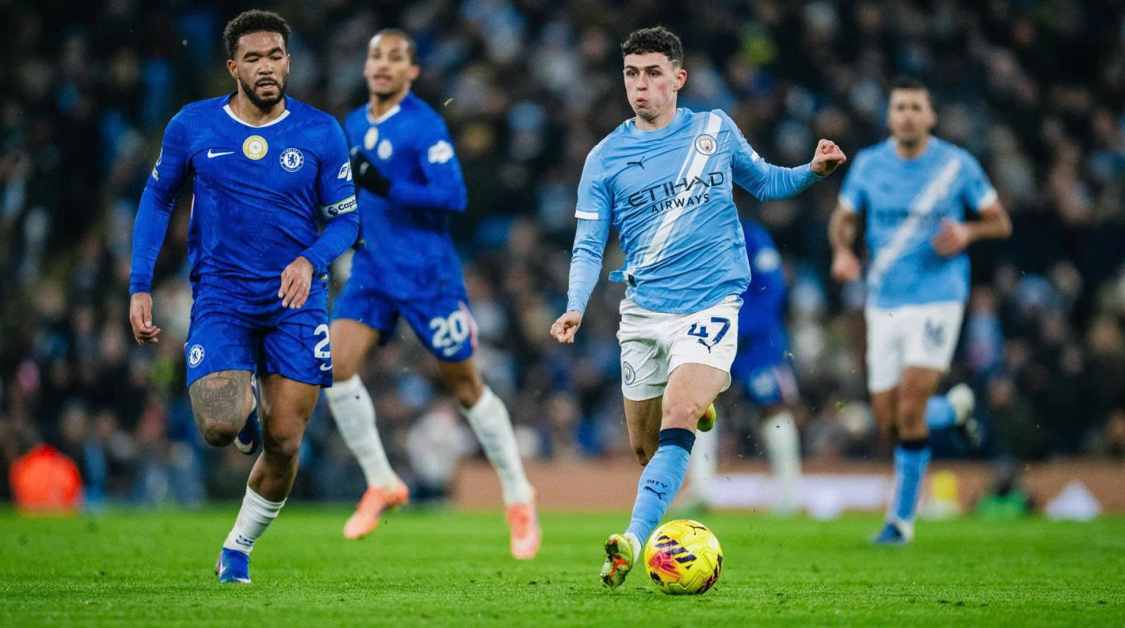 “Cơn bão” chấn thương tại Etihad - Ảnh 1.