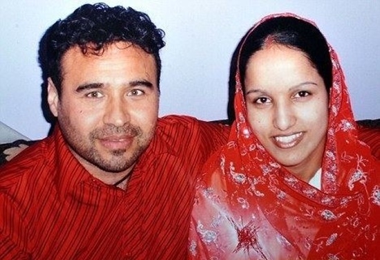 Lakhvinder Cheema (trái) và vị hôn thê Gurjeet Choongh. Ảnh: INS