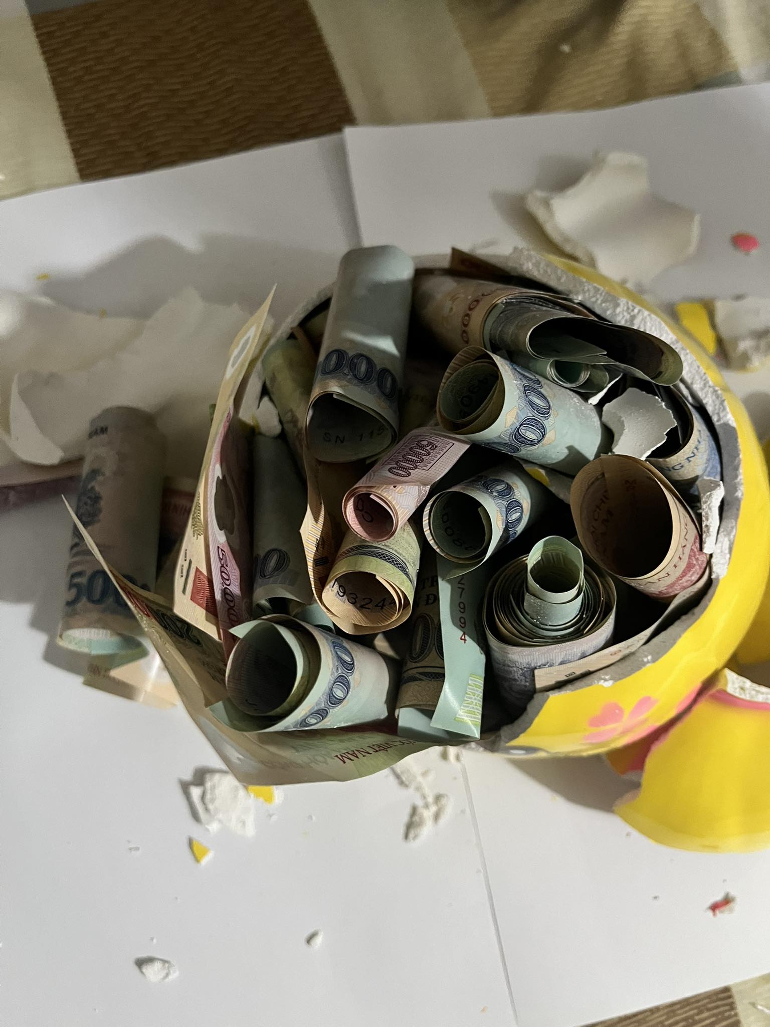 Con heo đất đầy tờ 500k khiến dân mạng nhìn mà tiếc- Ảnh 1.