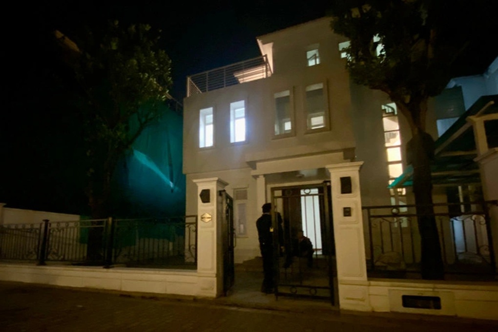 Công an Hà Nội phát hiện nhóm người nước ngoài hoạt động lừa đảo qua mạng - 1