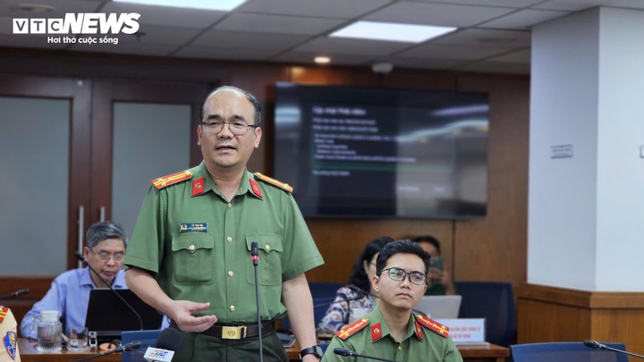 Công an TP.HCM cảnh báo loạt chiêu lừa đảo gia tăng mạnh dịp Tết- Ảnh 1.