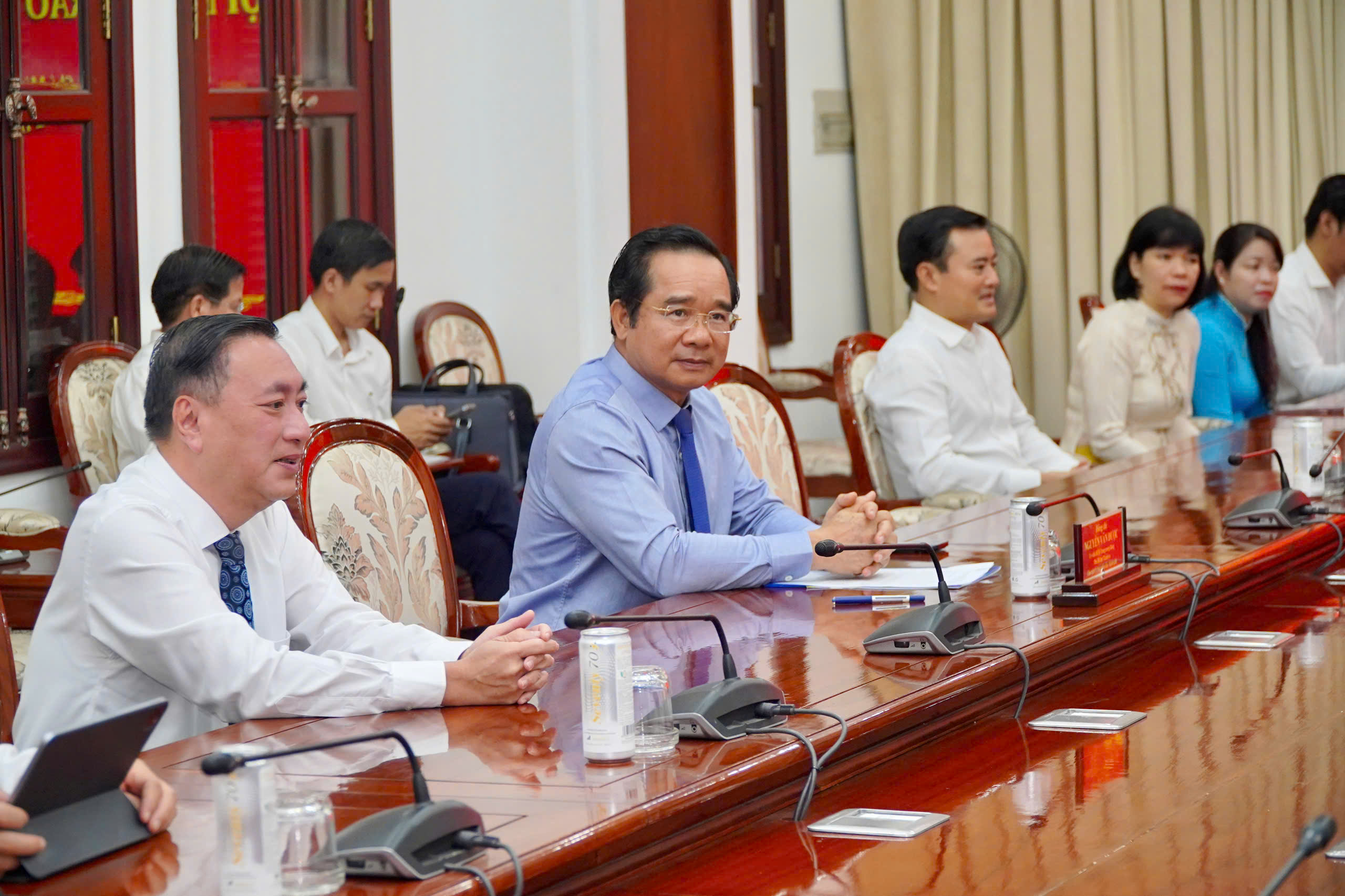 TPHCM: Hai Thành ủy viên đổi vị trí công tác cho nhau  - Ảnh 1.