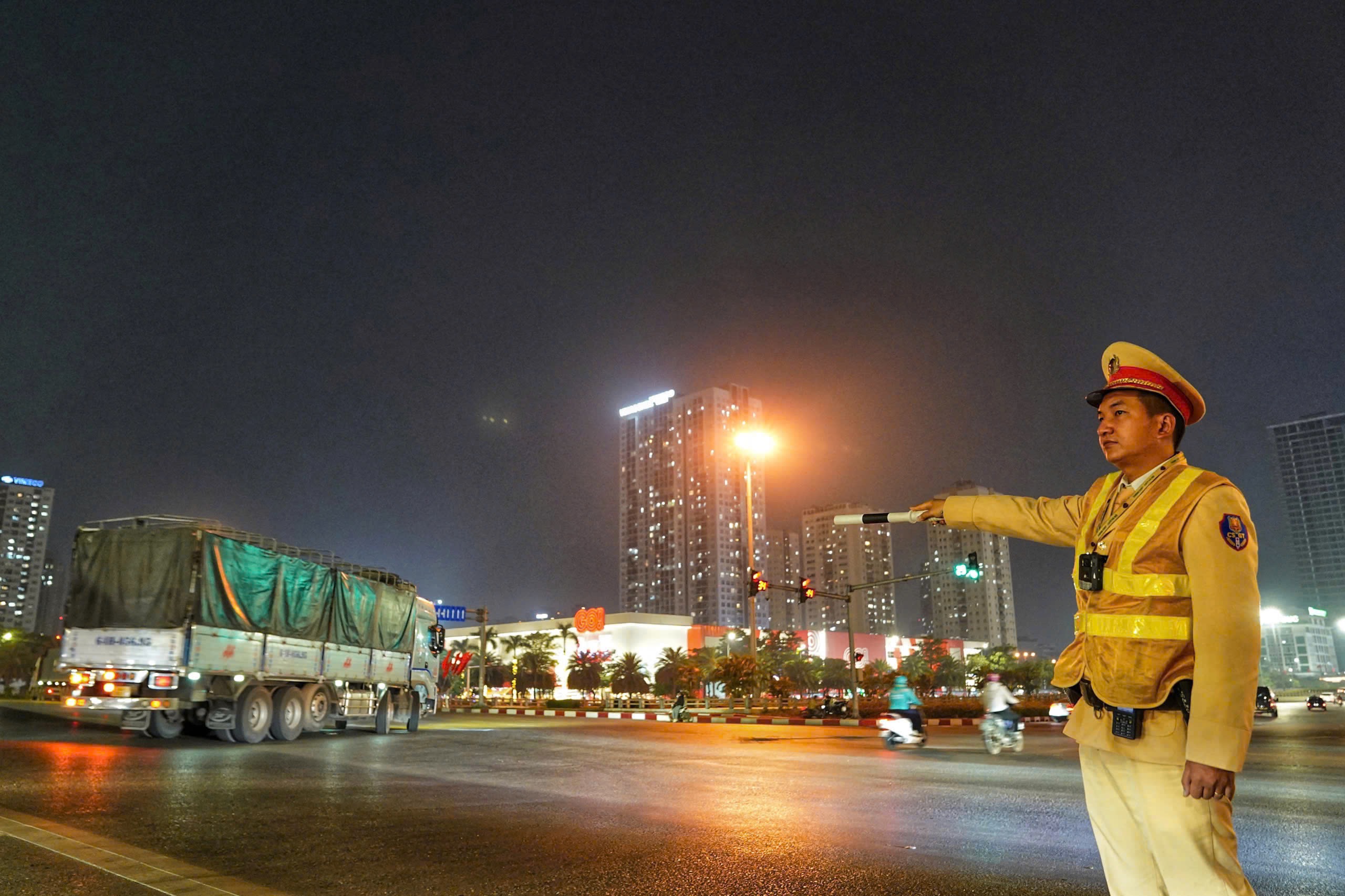 Cục CSGT phân luồng phục vụ Đại hội XIV của Đảng- Ảnh 1.