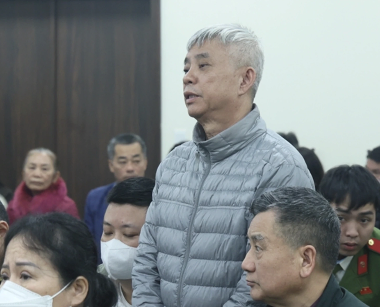 Cựu Viện trưởng Huỳnh Nguyễn Lộc khai không nhận hối lộ trong vụ án lớn 2026 - Ảnh 2.