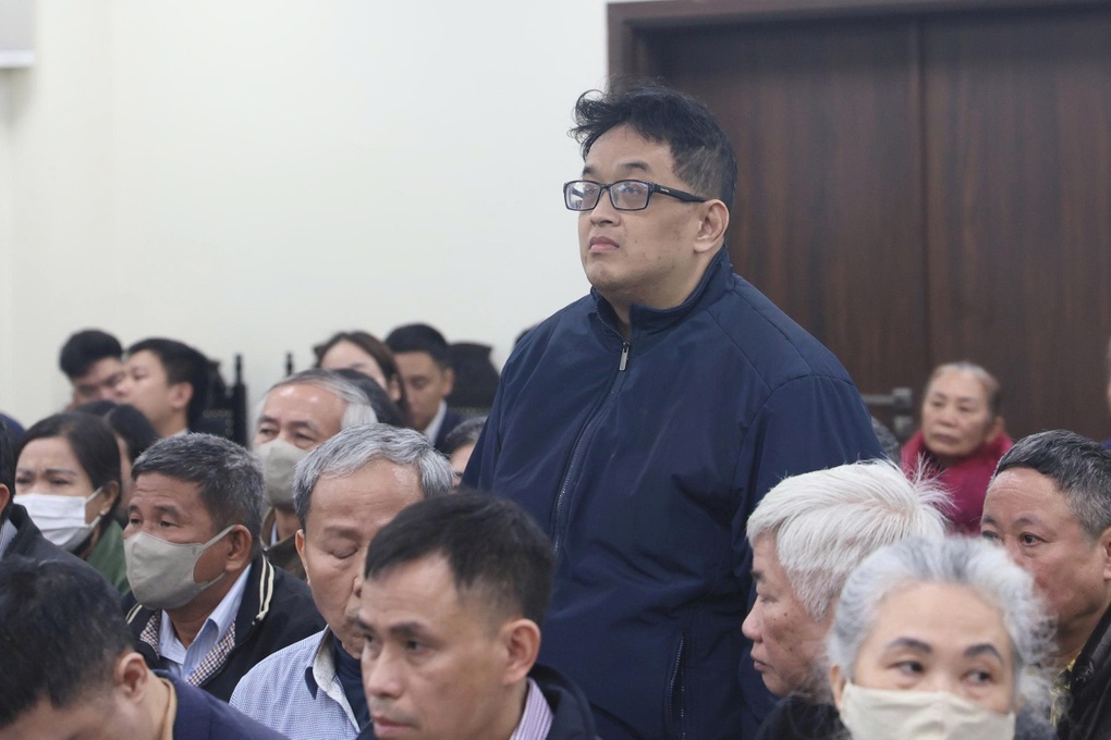 Cựu Viện trưởng hầu tòa vì bị cáo buộc nhận hối lộ hơn 47 tỷ đồng - 2