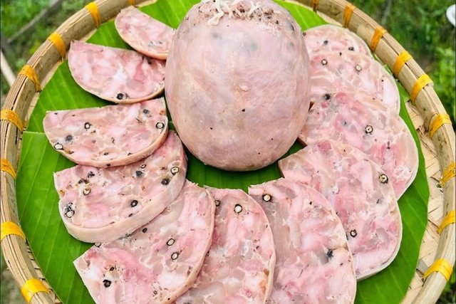 Dac san Tet cua nguoi mien Tay ca nuoc tro