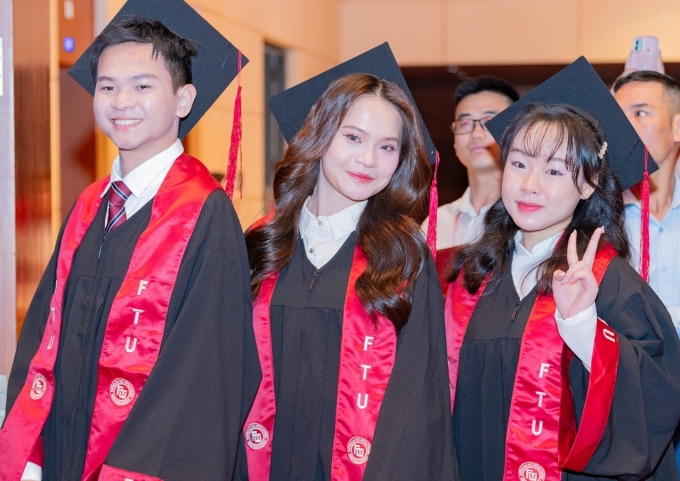 Sinh viên Đại học Ngoại thương trong lễ tốt nghiệp tháng 9/2025. Ảnh: FTU Times