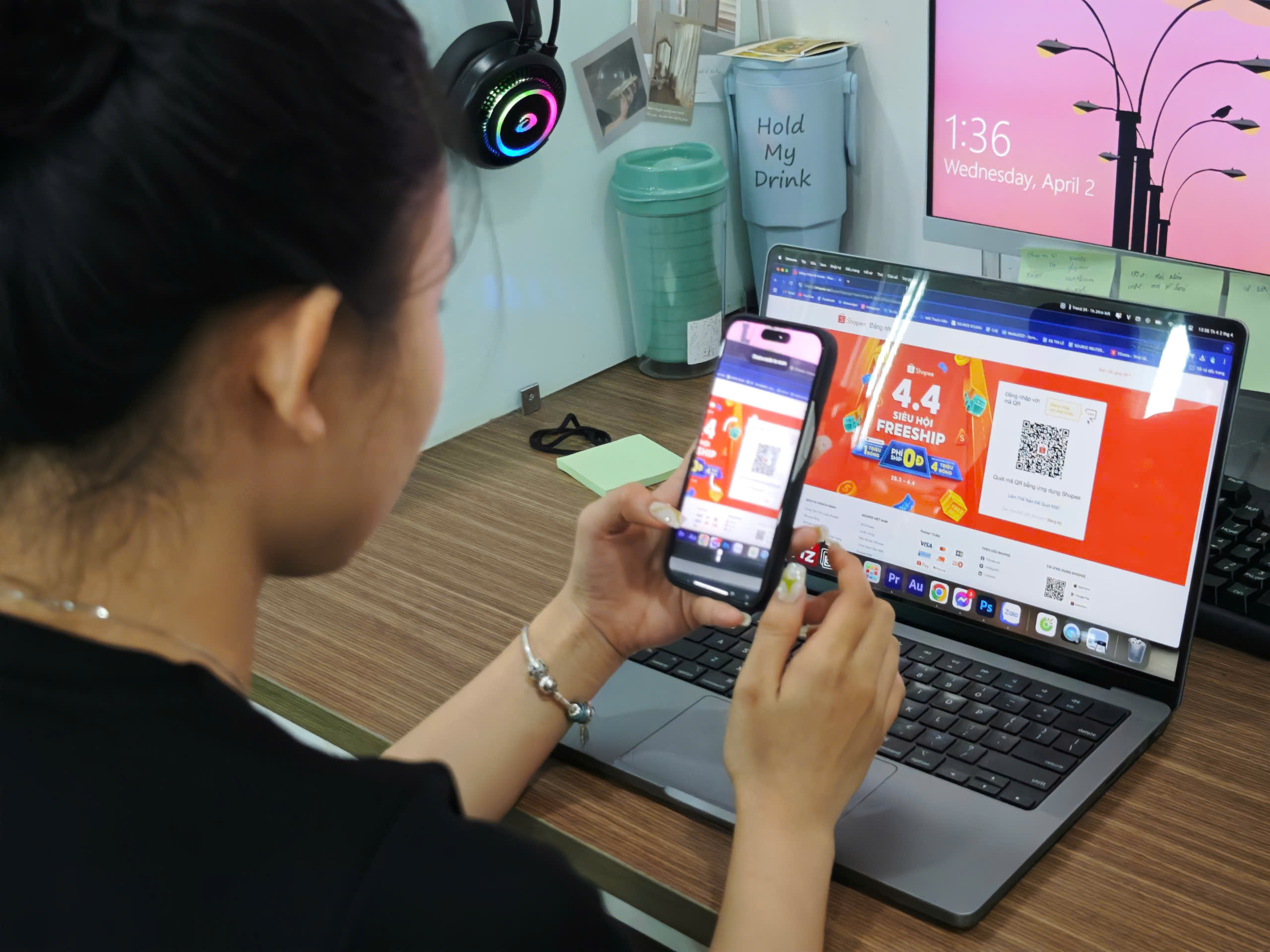 Dân mạng tìm mua gì nhiều nhất trên sàn Shopee, TikTok? - Ảnh 1.