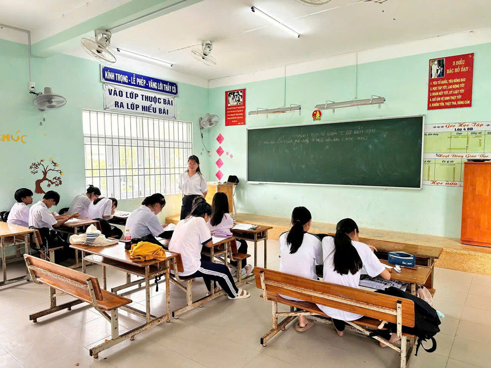 Đảo Bích Đầm vào bài giảng - Ảnh 1.