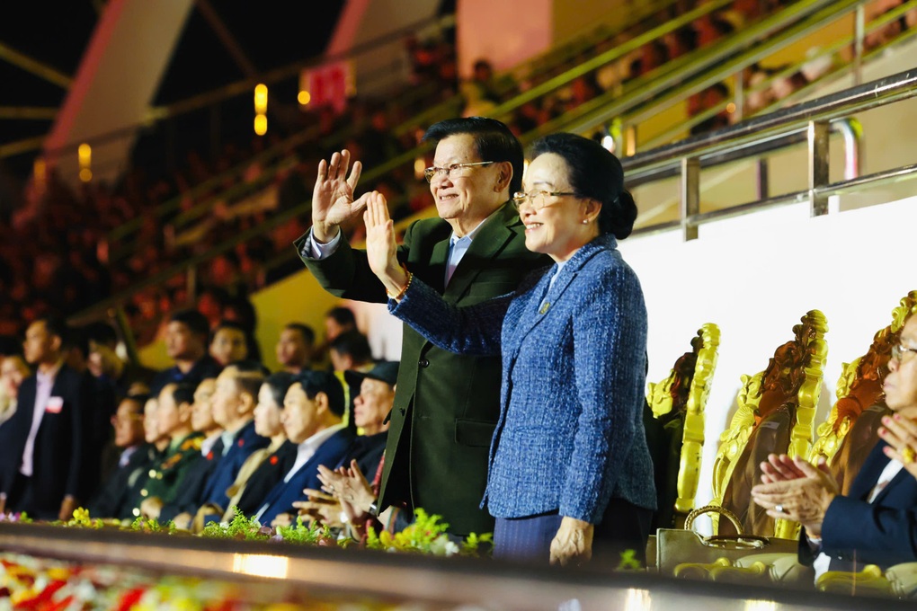 Đêm nhạc nghệ thuật đặc biệt thắt chặt tình hữu nghị Việt Nam - Lào - 1