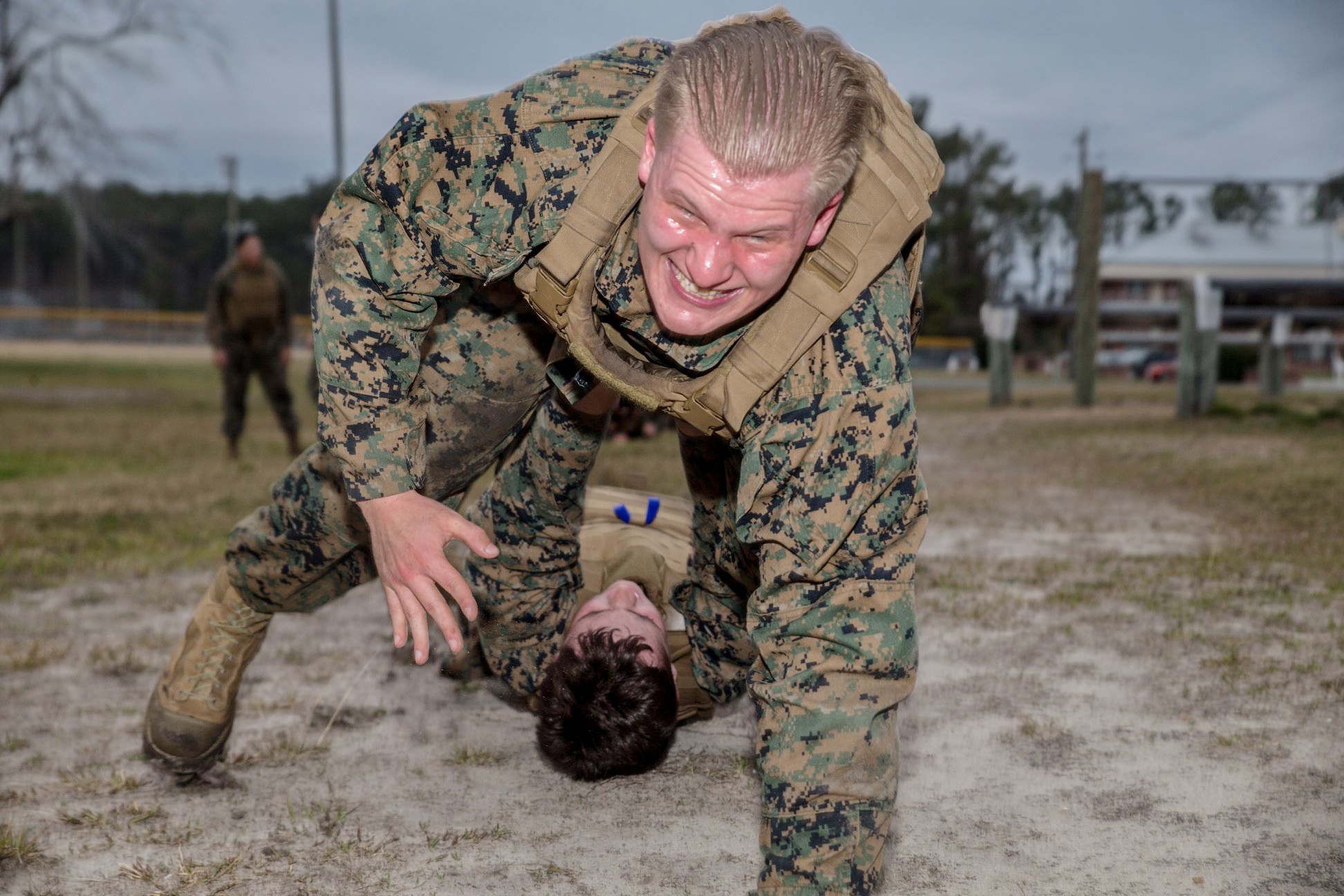 Điểm tương đồng giữa lính đặc nhiệm Mỹ và võ sĩ MMA 1 MMA - Ảnh 1.
