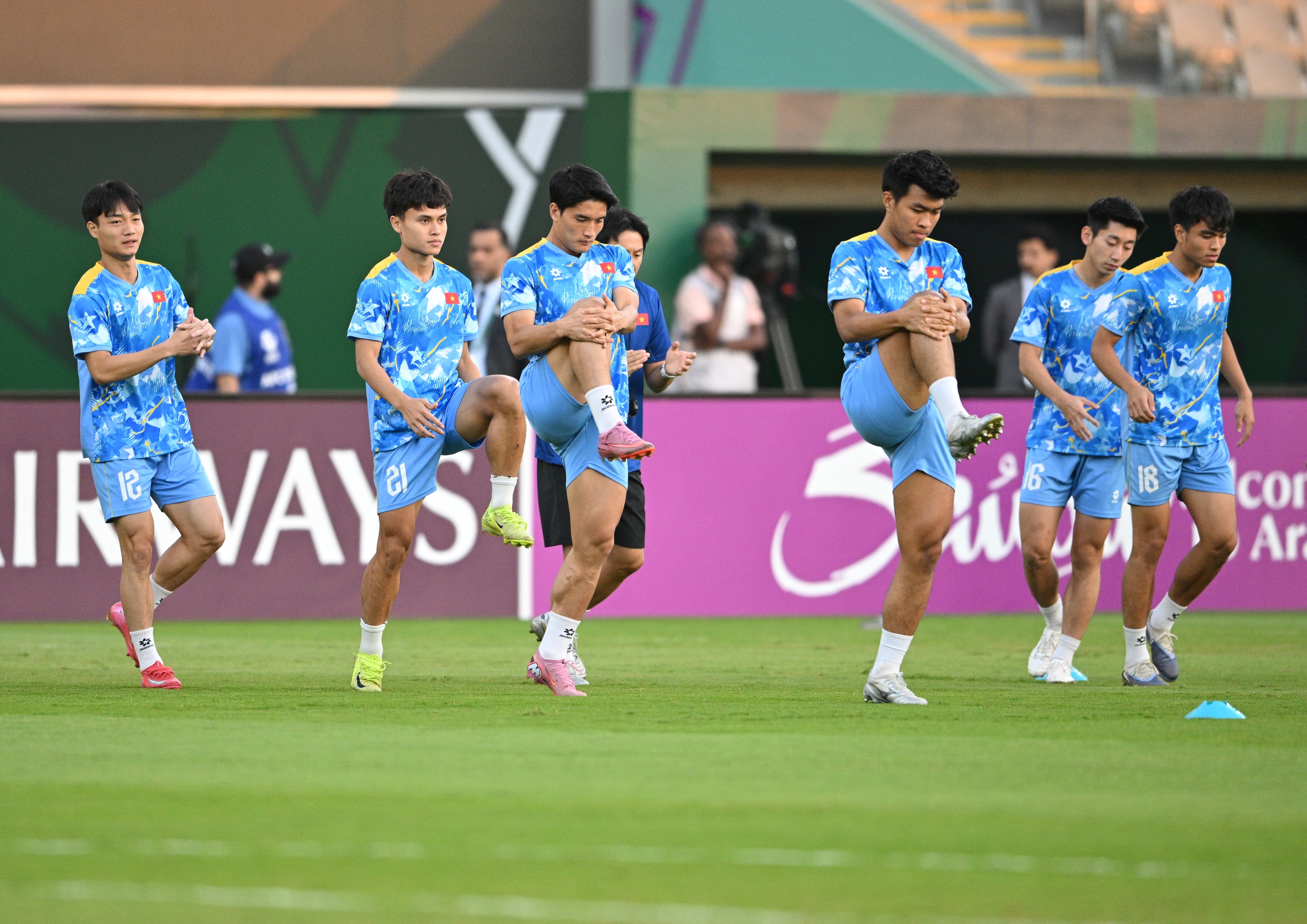 Diễn biến U23 Việt Nam vs U23 Trung Quốc: Đối phương dẫn 2-0!- Ảnh 4.