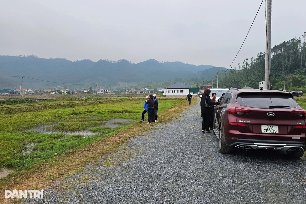 Diễn biến mới về đề xuất khu công nghiệp nơi người nườm nượp đi mua đất - 1