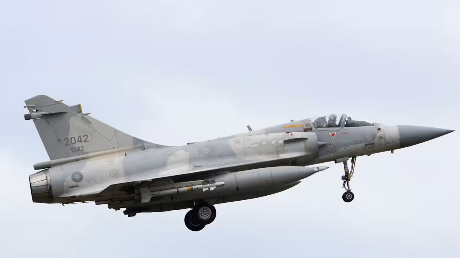 Diễn biến mới vụ Mỹ bán vũ khí cho Đài Loan, Trung Quốc lên tiếng gay gắt - Ảnh 1.