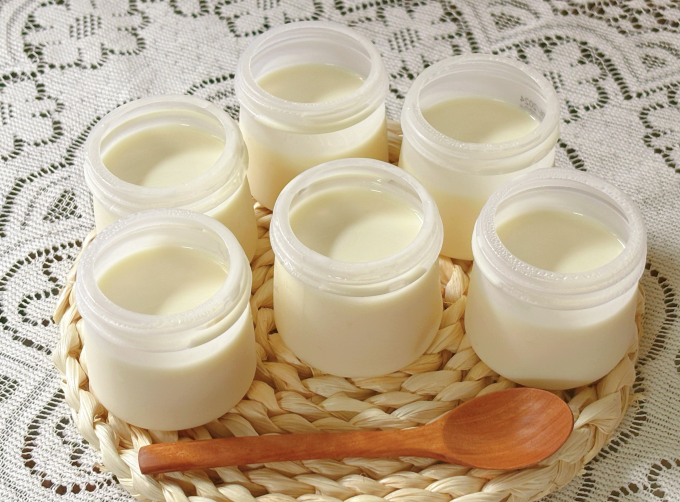 Sữa chua giàu canxi, vitamin nhóm B như B2 và B12 cùng các khoáng chất phốt pho, kali, magie. Ảnh: Bảo Bảo