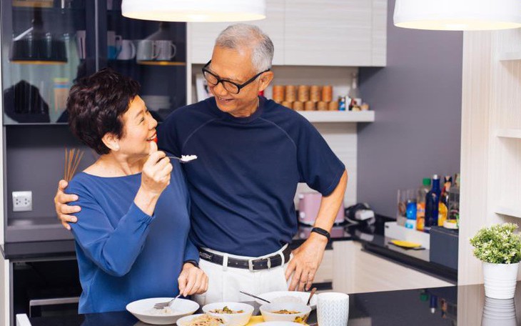 Dinh dưỡng và vận động cho người cao tuổi cho năm mới đầy năng lượng - Ảnh 3.