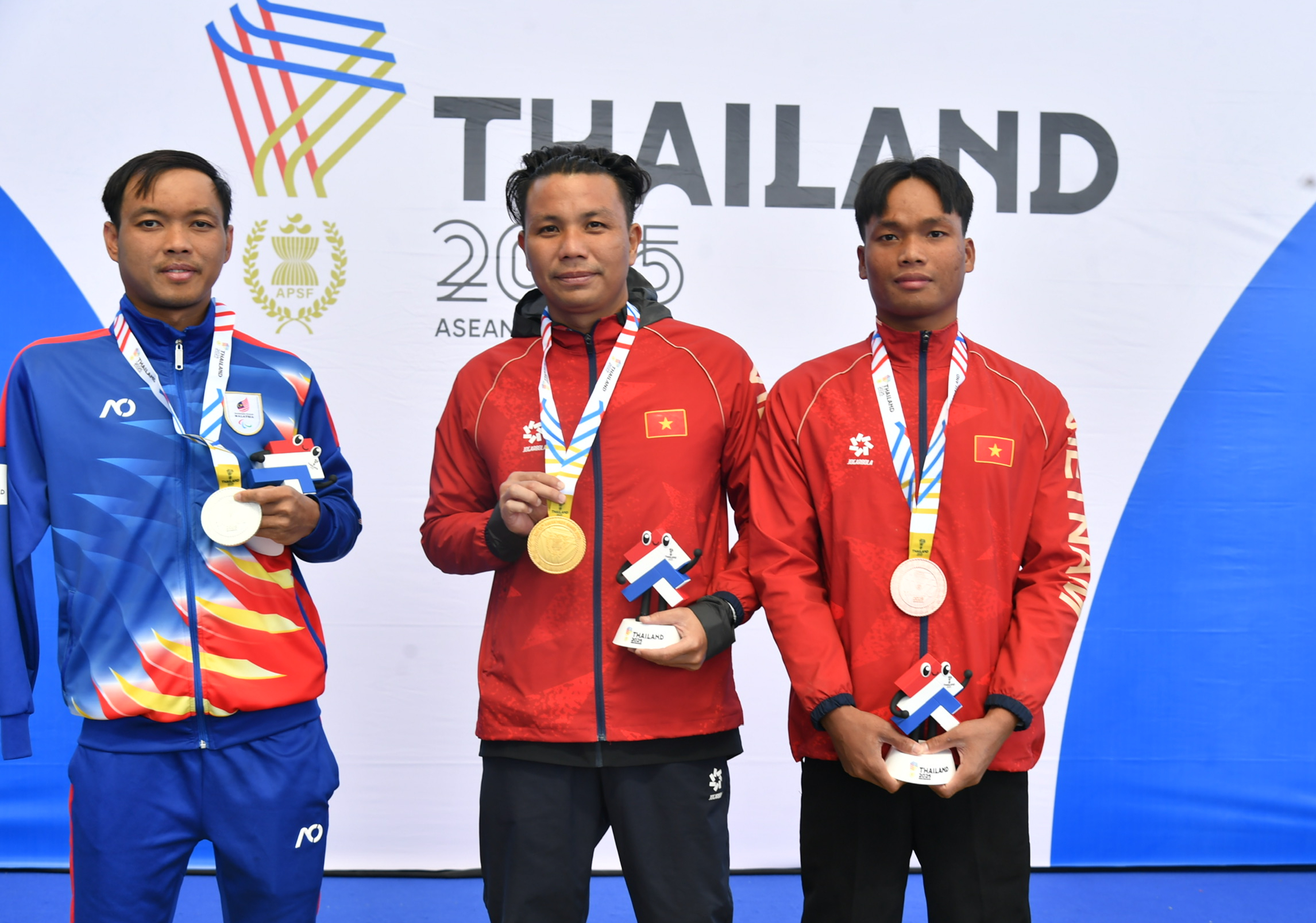 Đoàn TTNKT Việt Nam giành 13 HCV ngày cuối ASEAN Para Games 13 1 Đoàn TTNKT Việt Nam giành 13 HCV ngày cuối ASEAN Para Games 13 - Ảnh 1.