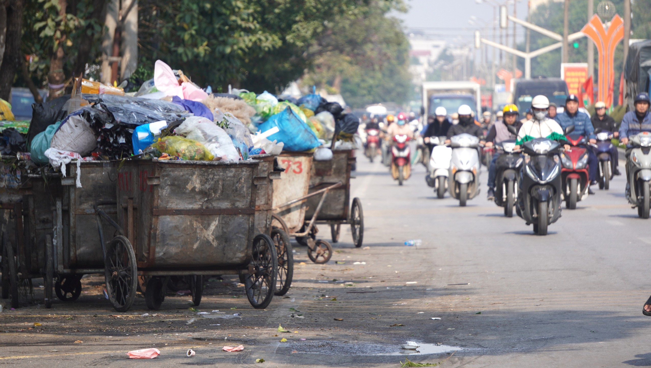 Thanh Hóa: Thu gom, xử lý rác thải còn hạn chế gây bức xúc trong nhân dân - Ảnh 1.