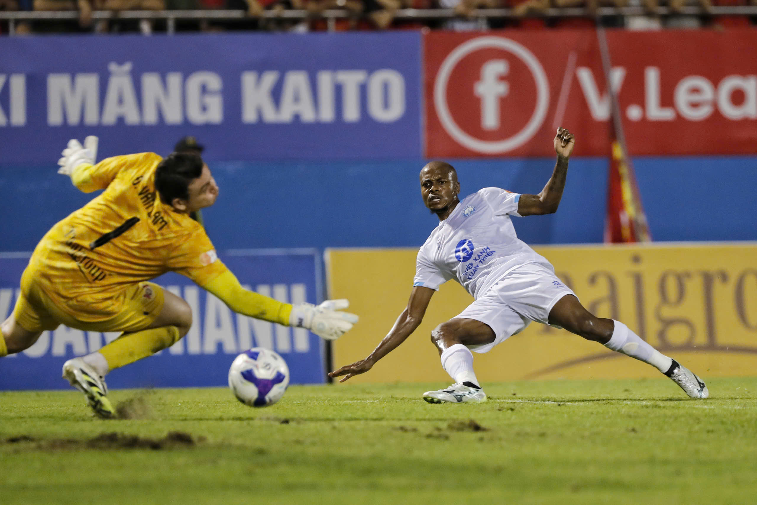 Dàn thủ môn 'đỉnh' của đội tuyển Việt Nam: Chọn ai cũng khó, Trung Kiên gây sốc?- Ảnh 1.