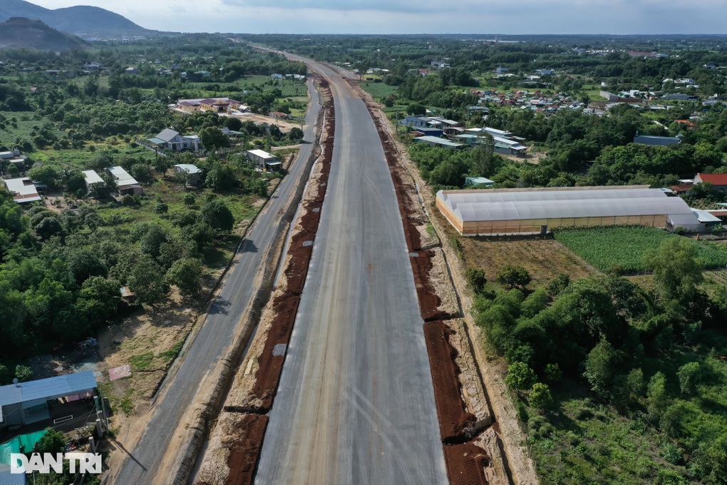 Đồng Nai phân bổ hơn 27.000 tỷ đồng vốn đầu tư công năm 2026 - 1