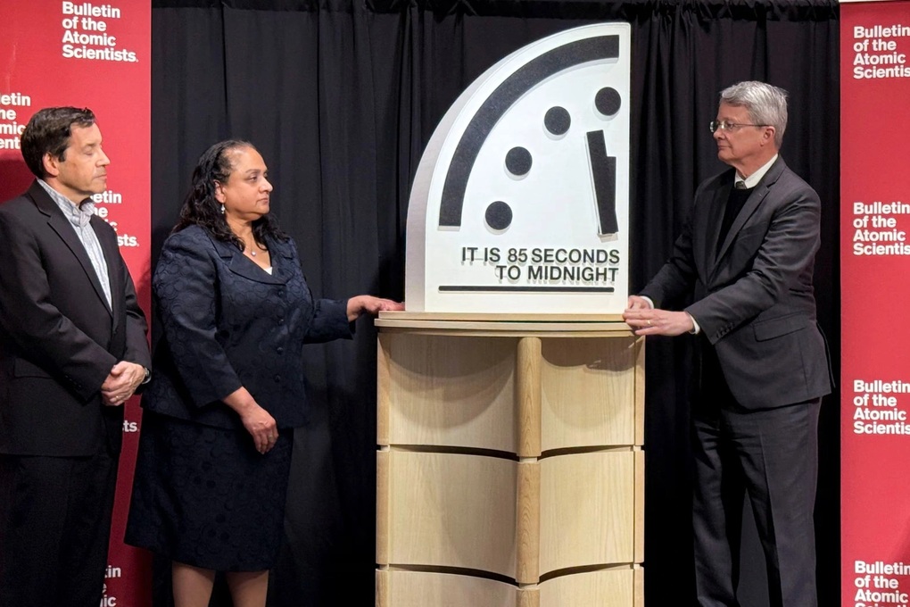 Đồng hồ tận thế chỉ còn cách nửa đêm 85 giây - 1