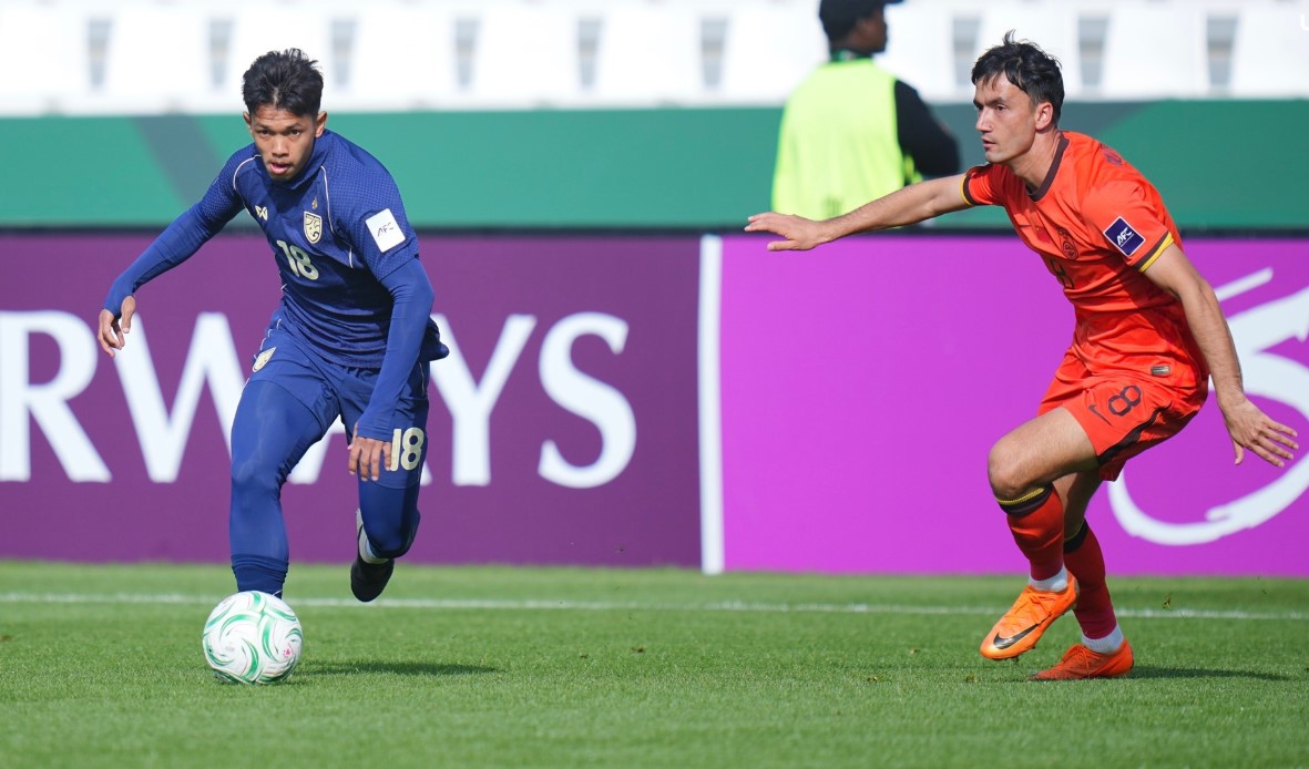 U.23 Thái Lan bị loại vì không thắng Trung Quốc, Úc giật vé đi tiếp khó tin: Đủ 8 đội vào tứ kết- Ảnh 1.