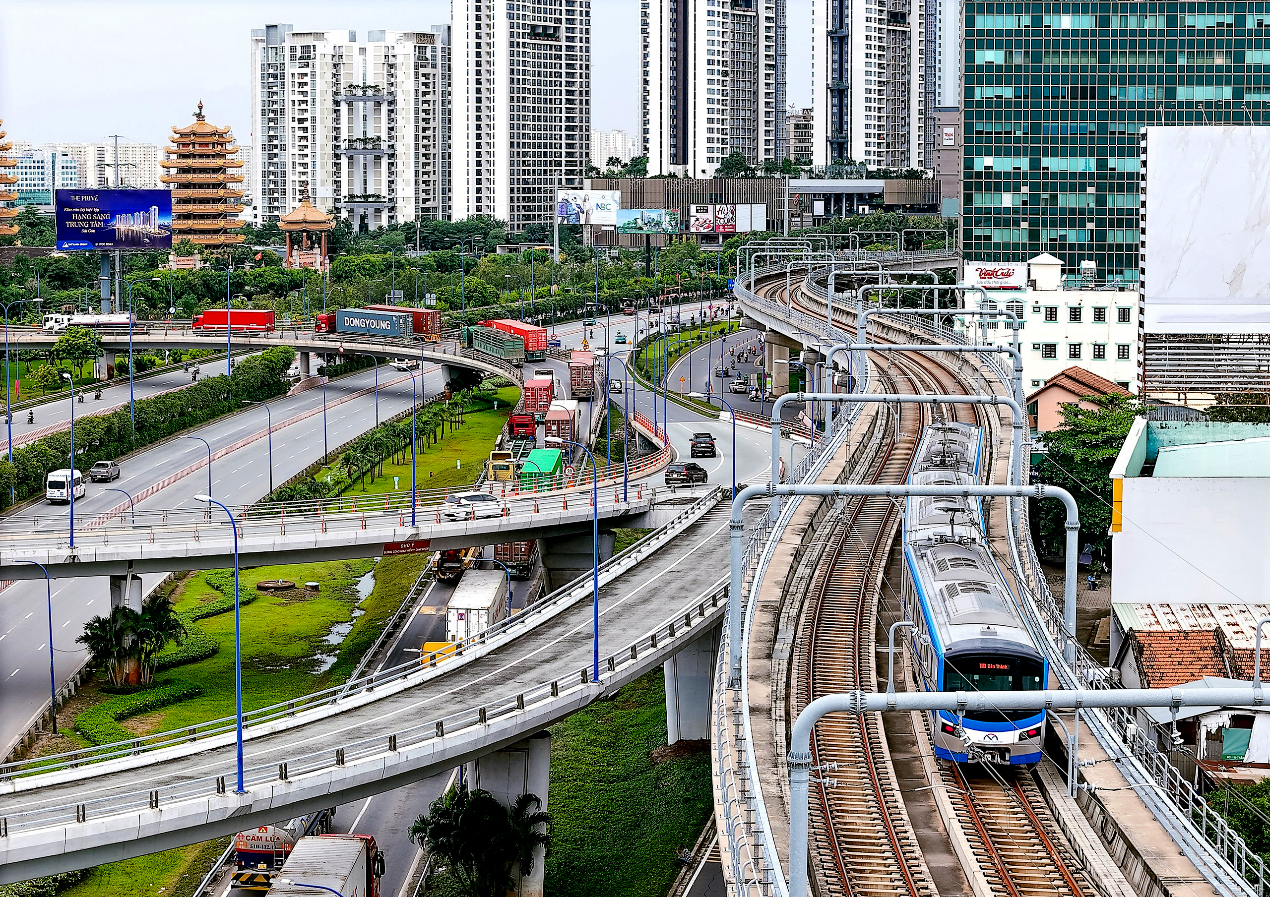 Dự kiến huy động 5,5 tỉ USD vốn vay nước ngoài cho hạ tầng - Ảnh 1.