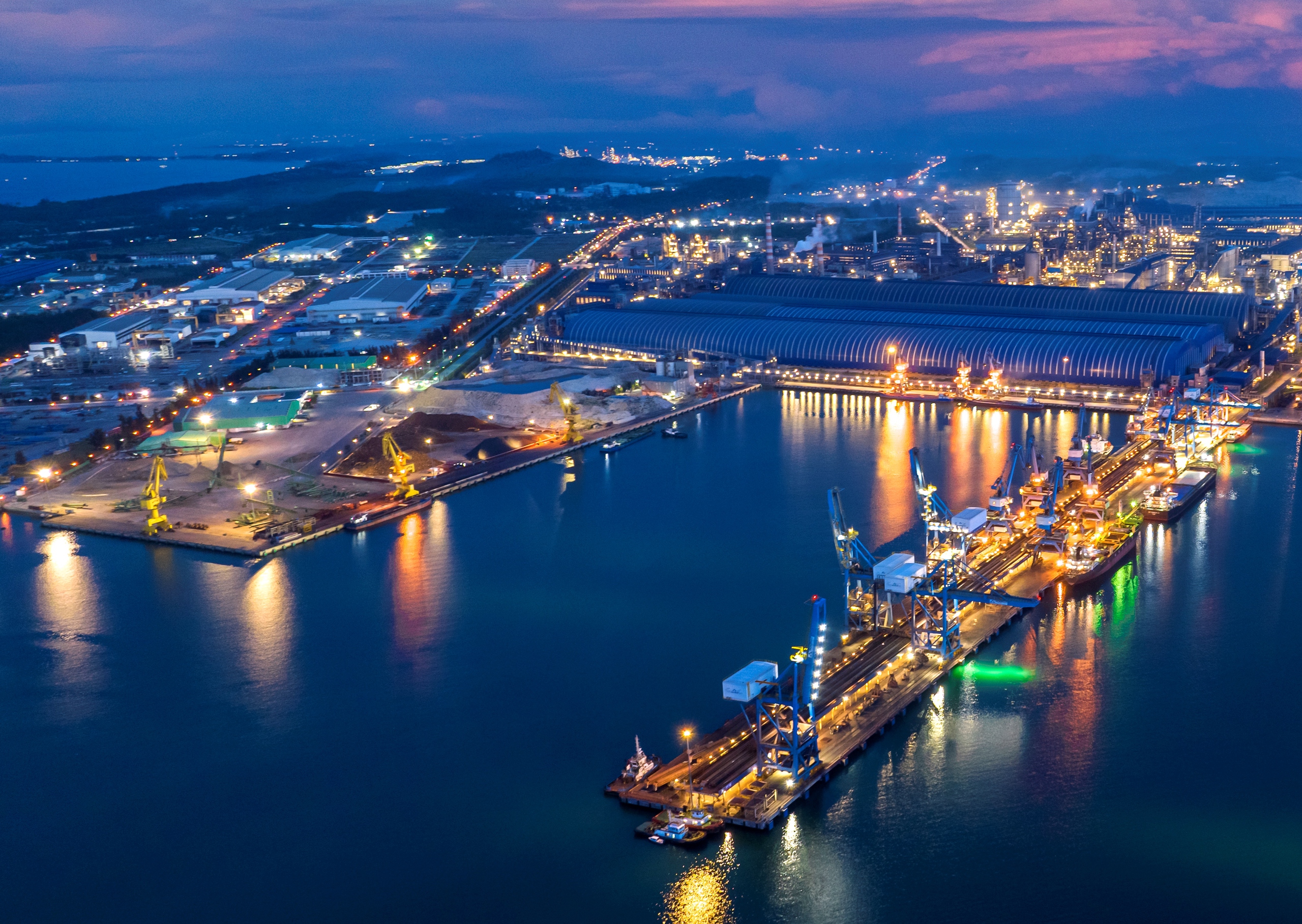 Dung Quất - Ảnh 1.