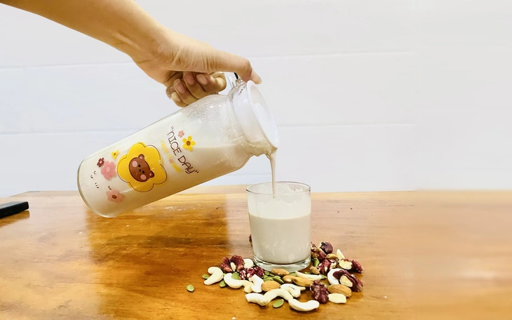 Dùng sữa thực vật thay sữa động vật làm giảm chỉ số IQ của người uống? - Ảnh 3.