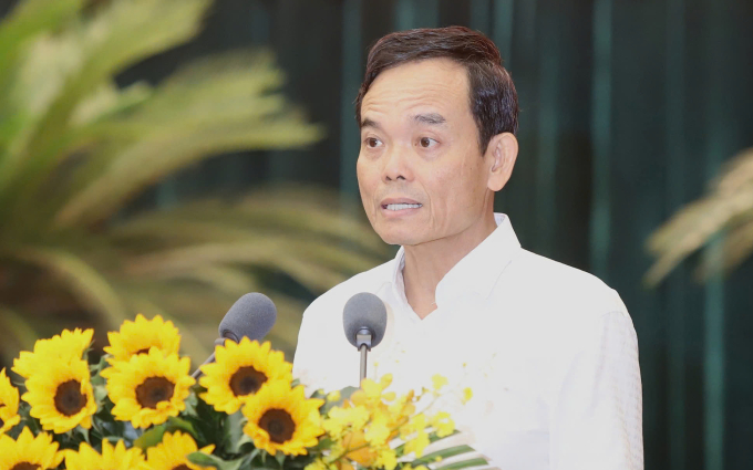 Bí thư Trần Lưu Quang phát biểu kết luận hội nghị, sáng 7/11. Ảnh: An Phương