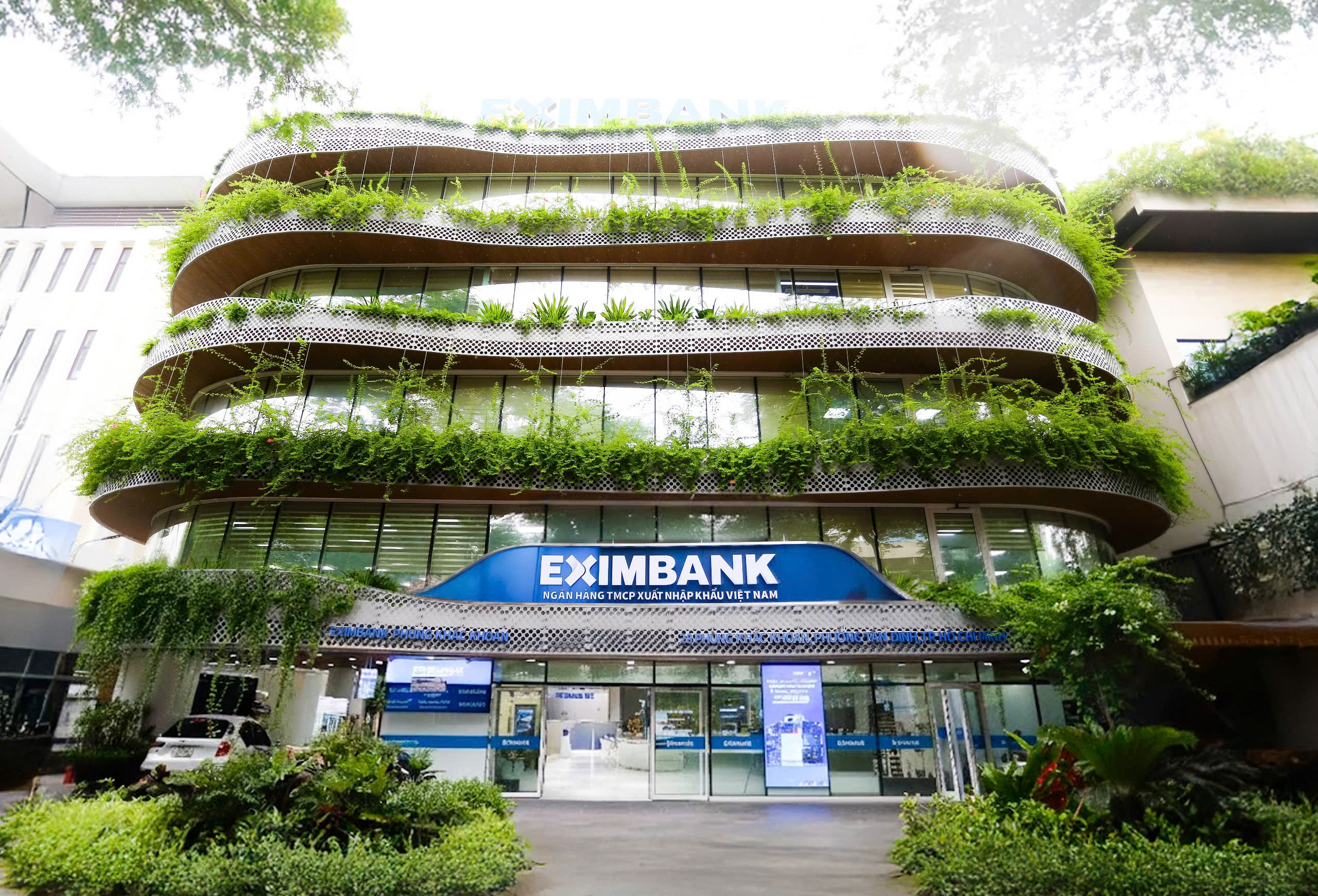Eximbank báo lãi hơn 1.500 tỉ đồng, ưu tiên dự phòng rủi ro trong giai đoạn chuyển đổi- Ảnh 2. Eximbank báo lãi hơn 1.500 tỉ đồng, ưu tiên dự phòng rủi ro trong giai đoạn chuyển đổi- Ảnh 2.