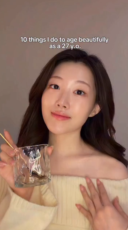 Gái Hàn chia sẻ 10 điều giữ làn da mãi đứng yên ở tuổi 27 - thời điểm vàng để chống lão hoá- Ảnh 1.